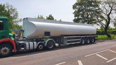 Just Tankers - Recent Export - 2005 Heil Fuel Trailer off to the boat going to Walvis Bay Namibia